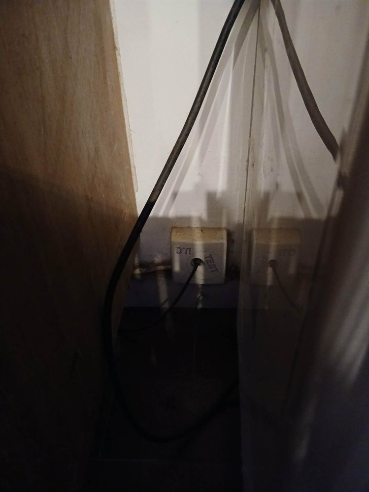 prise téléphonique.jpg