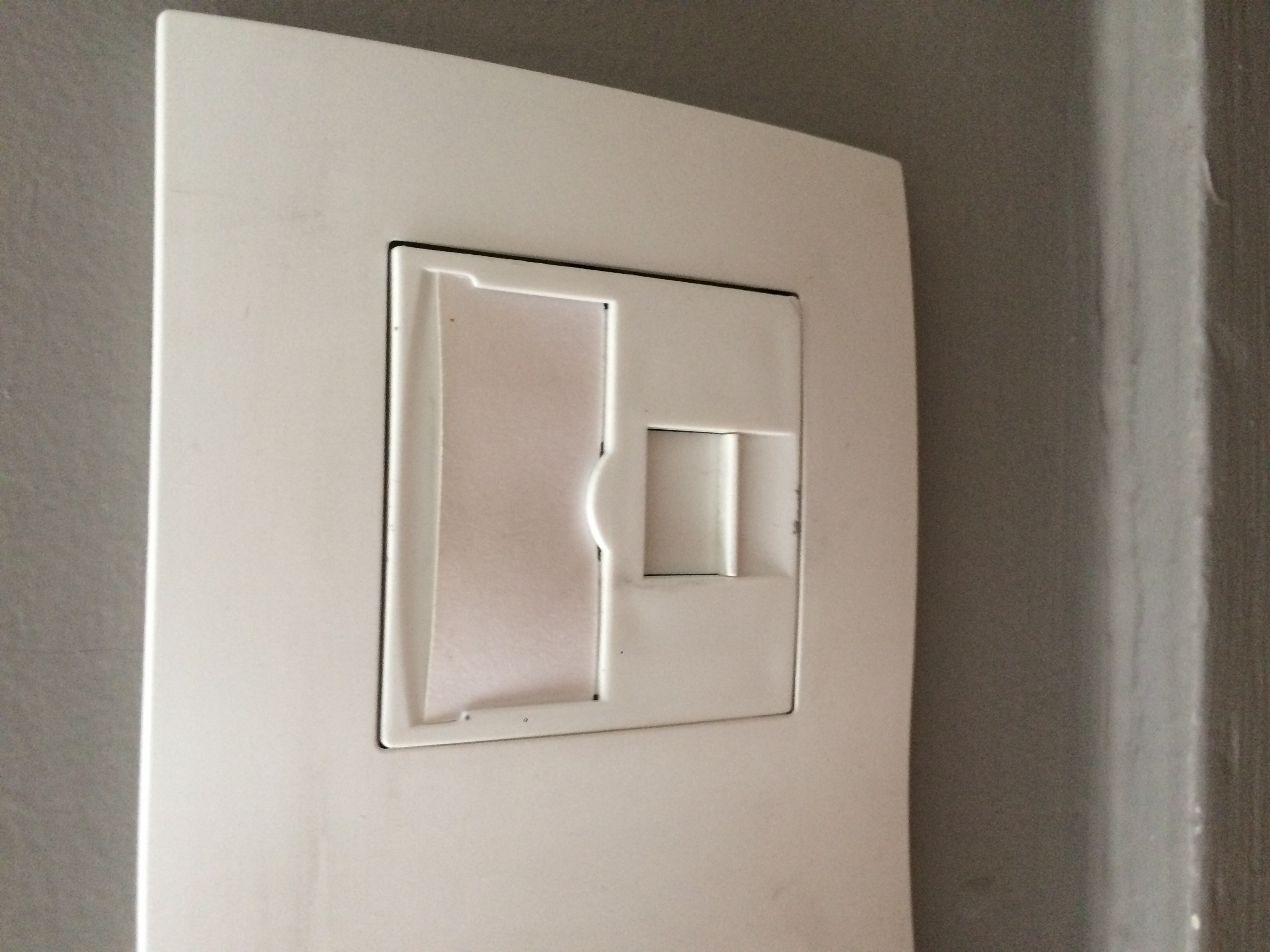 Prise ethernet mural 