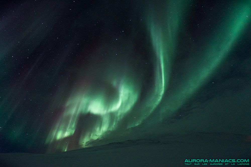 J'ai vu cette magnifique aurore boréal encore en Finlande ! C'était la nuit . Je me promenait sur la glace . Quand tout à coup je regardit le ciel . Et la, je vis cette magnifique aurore boréal ! Lila