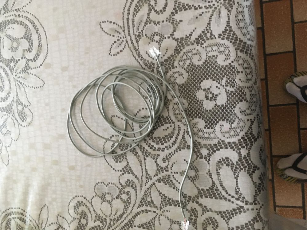 Celui ci qui va aux dti mon boîtier est dans les combles