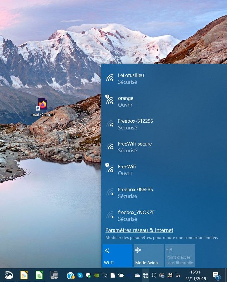 Ca doit afficher la liste des réseaux disponibles