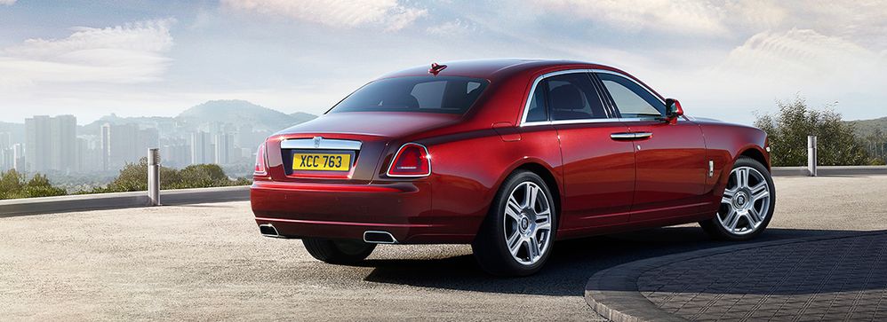 Rolls Royce Ghost 2.jpg