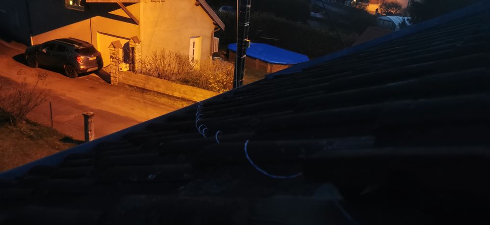 fil sur toit