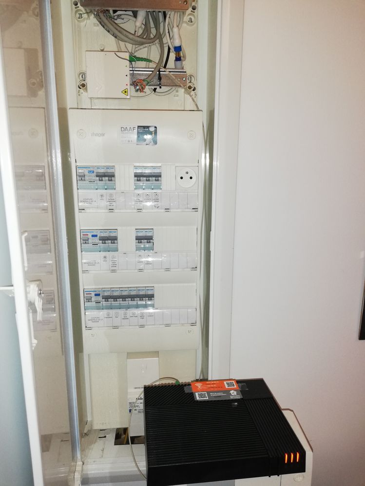 PTO dans coffret électrique.jpg