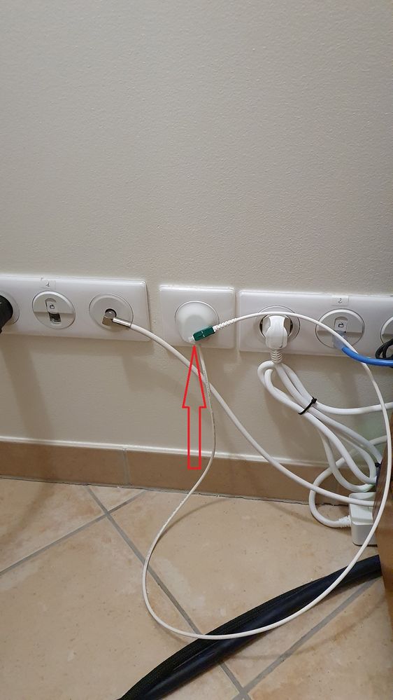 Sortie murale vers live box 4.jpg