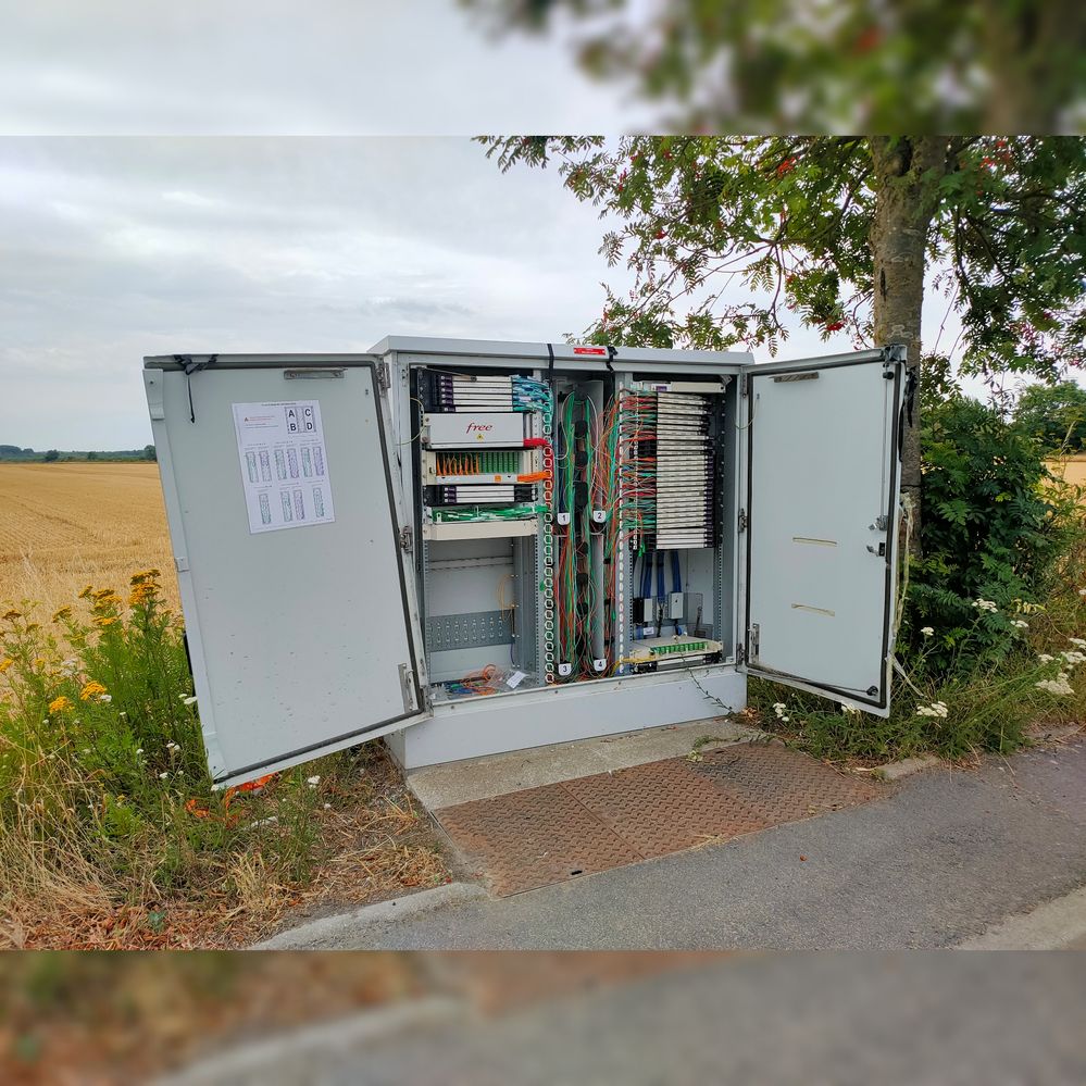 Grand ouvert depuis plus d'un an sur route passante !