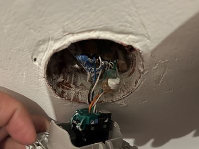 Prise RJ45 Murale "3 ? en bas"