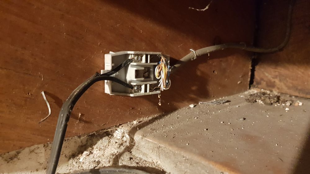 Boitier FT dans mon sous-sol